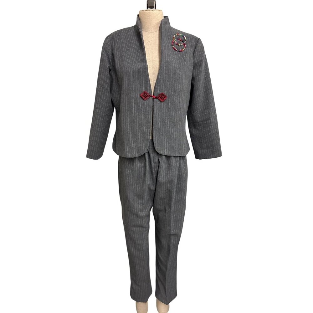 Vintage Gray Pinstripe Two-Piece Womens Suit With Red Knot Closure and Beaded De